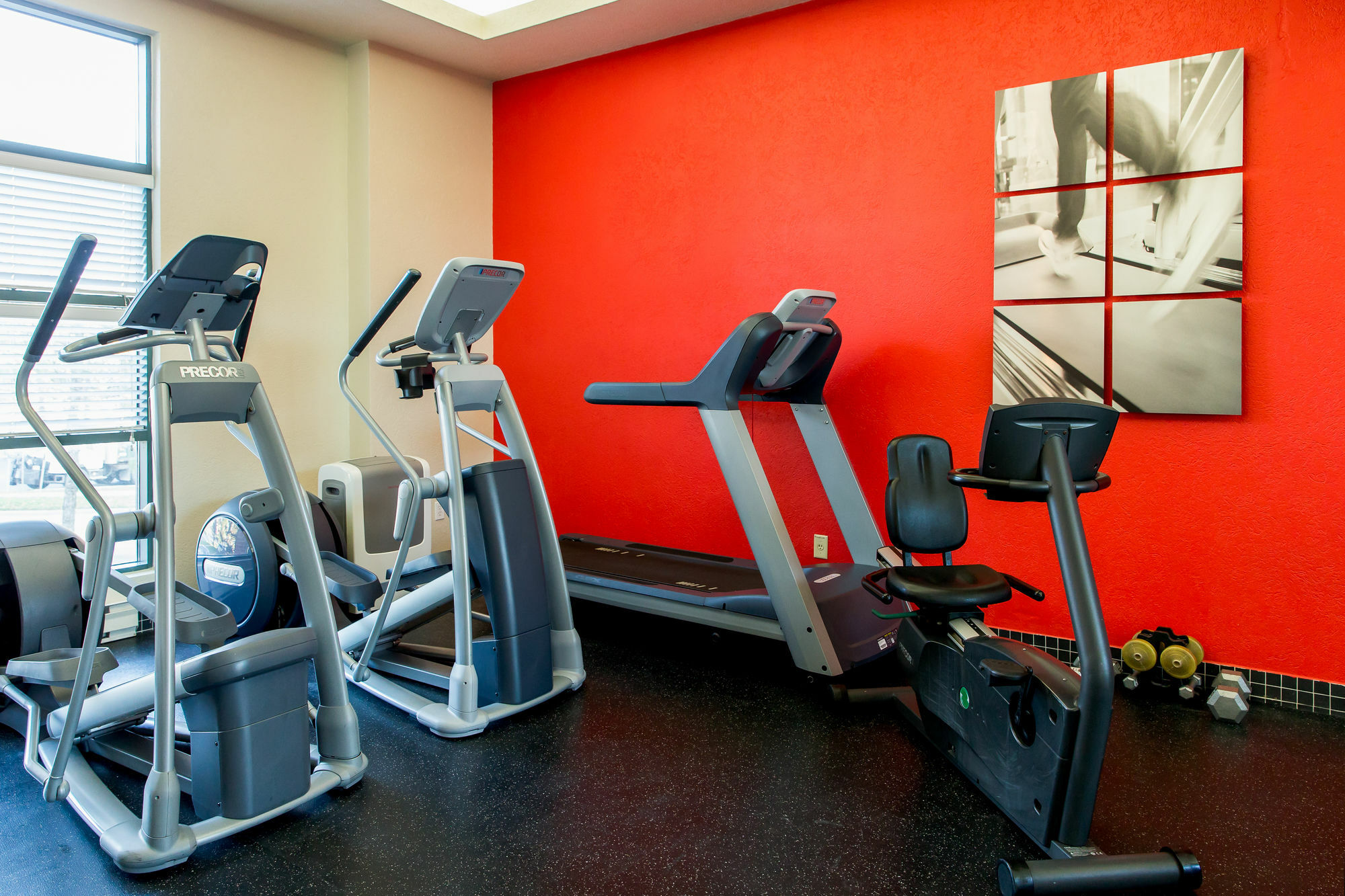 Courtyard By Marriott Kitchener Hotel Екстериор снимка