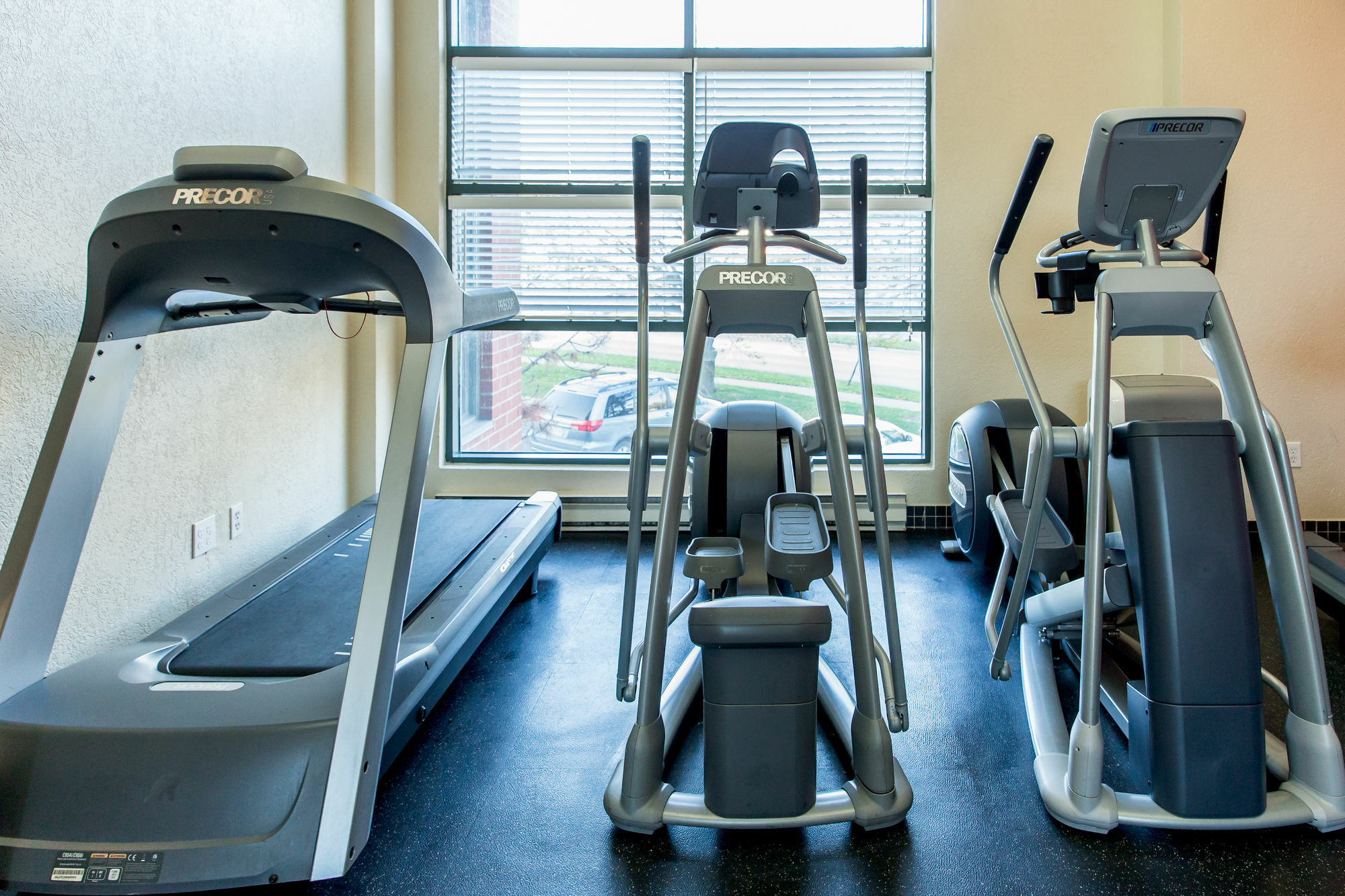 Courtyard By Marriott Kitchener Hotel Екстериор снимка